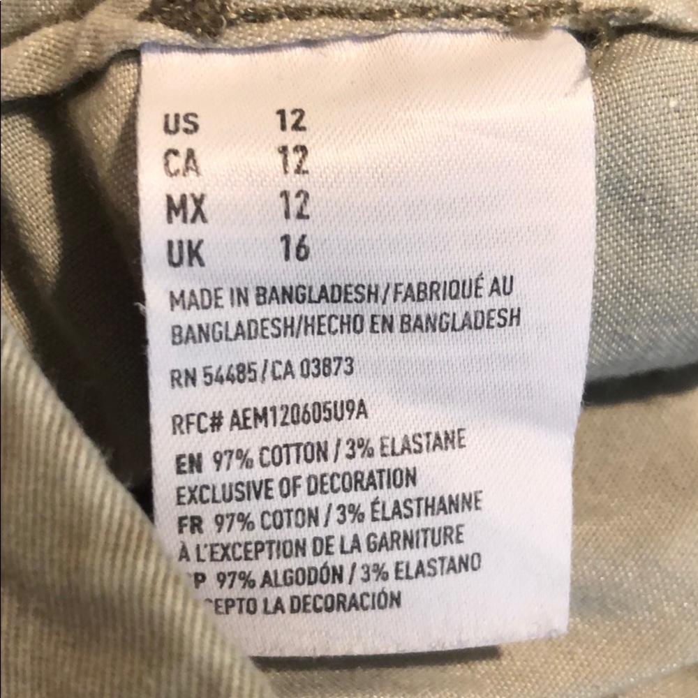 Shorts - Picture 3 of 3